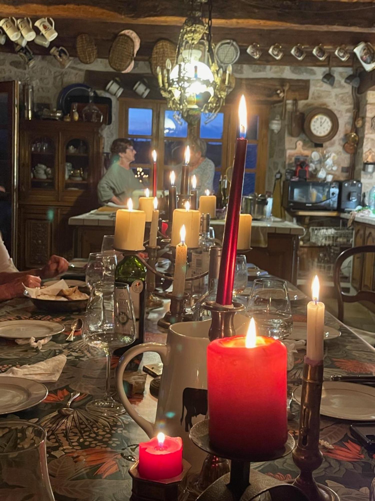 La Maison De Mon Pere Le Nayrac Eksteriør bilde